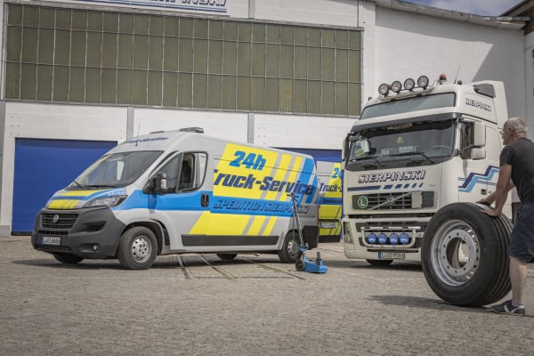 Logistikzentrum-Regis-Breitingen-Spedition-Sierpinski